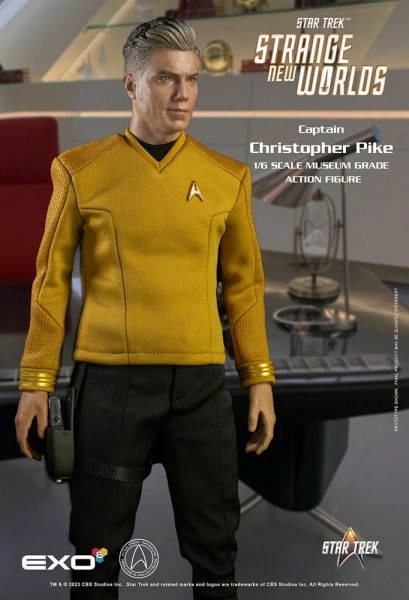 Star Trek: Strange New Worlds Action Figure 1:6 Captain Christopher Pike 30 cm