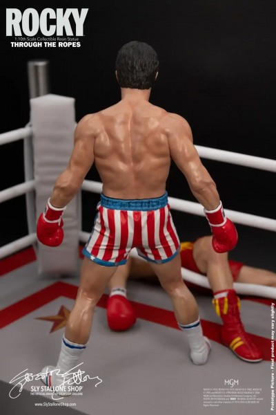 Rocky Over Drago Through The Ropes 1/10 Statue