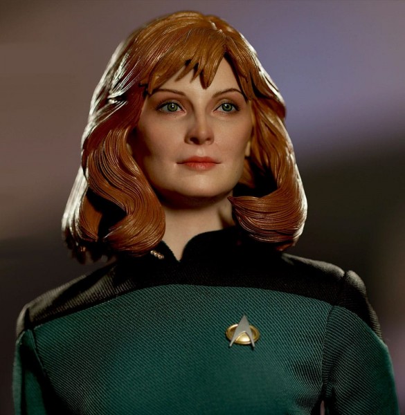  Star Trek: The Next Generation Action Figure 1/6 Dr. Beverly Crusher (Essential Edition) 27 cm