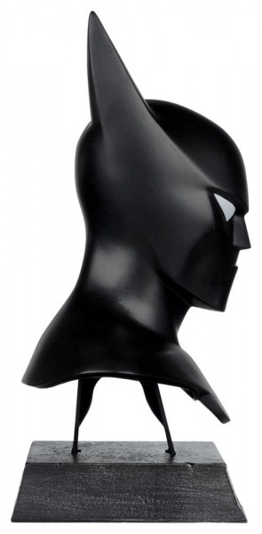 DC Direct Prop Replica 1/3 Batman Cowl (Batman Beyond Animated) 18 cm