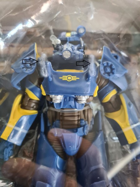 B-Ware Fallout 4 Statuen 2er-Pack T-60 Vault Tec & Sole Survivor 18 cm - defekte Verpackung