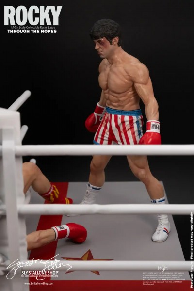 Rocky Over Drago Through The Ropes 1/10 Statue