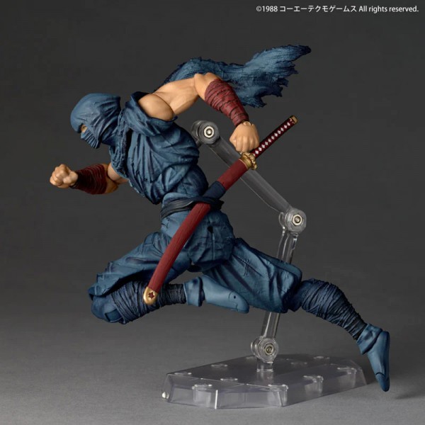 Revoltech A.y. Ninja Gaiden Ryu Hayabusa Ninja Ver. Action Figure