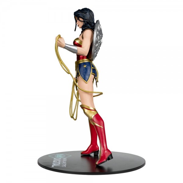 DC Direct PVC Statue 1/6 Wonder Woman by Jim Lee 30 cm