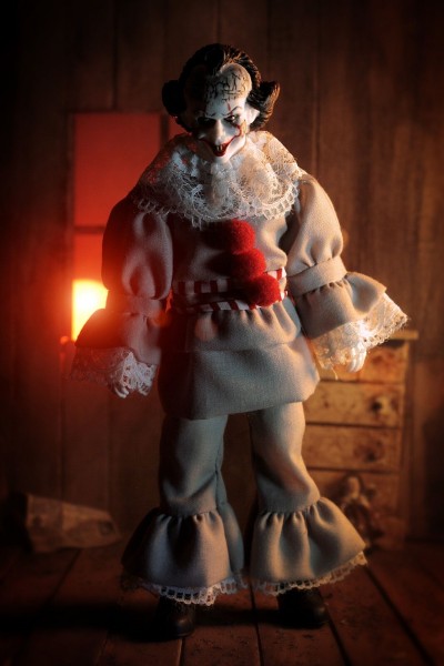 Stephen King's It Mego Retro Action Figure Pennywise
