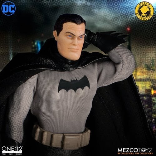 Batman: Golden Age Caped Crusader Edition One:12 Collective Actionfigur