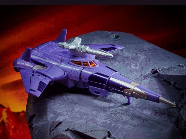 Transformers Generations War For Cybertron KINGDOM Voyager Cyclonus