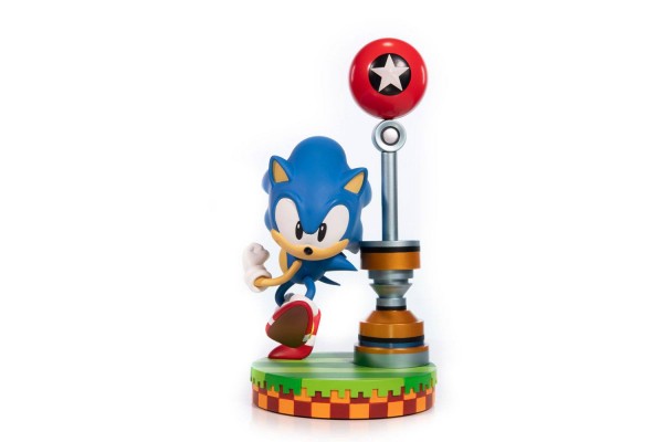 Sonic the Hedgehog Statue Sonic