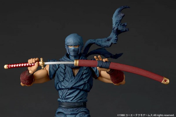 Revoltech A.y. Ninja Gaiden Ryu Hayabusa Ninja Ver. Action Figure