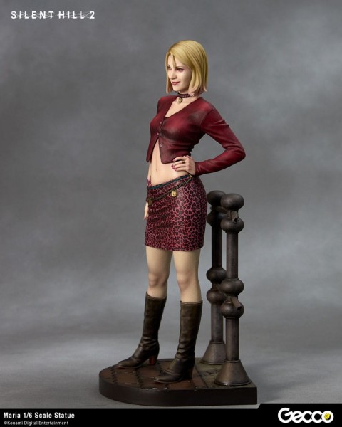 Silent Hill 2 Statue 1:6 Maria 29 cm