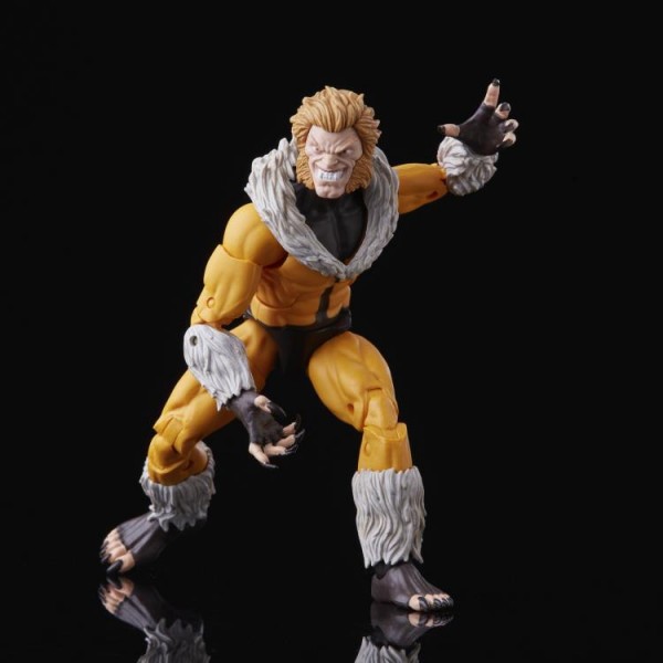X-Men Marvel Legends Action Figure Sabretooth