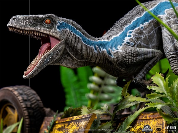 Jurassic World: Fallen Kingdom Art Scale Statue 1/10 Blue (Deluxe)
