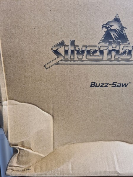 B-Ware: Silverhawks Ultimates Actionfigur Buzz-Saw - Beschädigte Verpackung