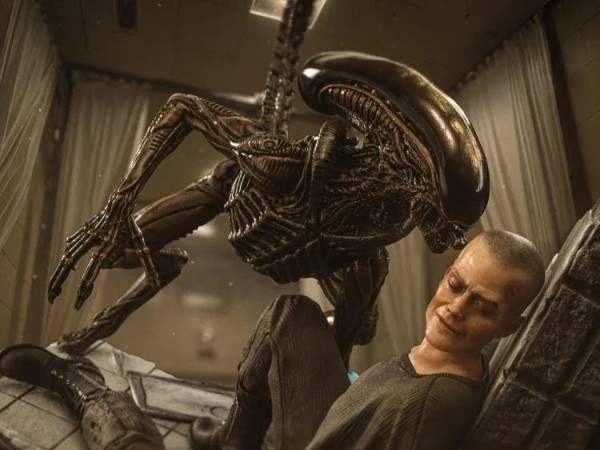 Alien 3 Ellen Ripley And Dog Alien 1/10 Statue