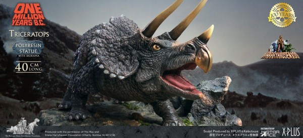 Eine Million Jahre vor unserer Zeit Statue Triceratops