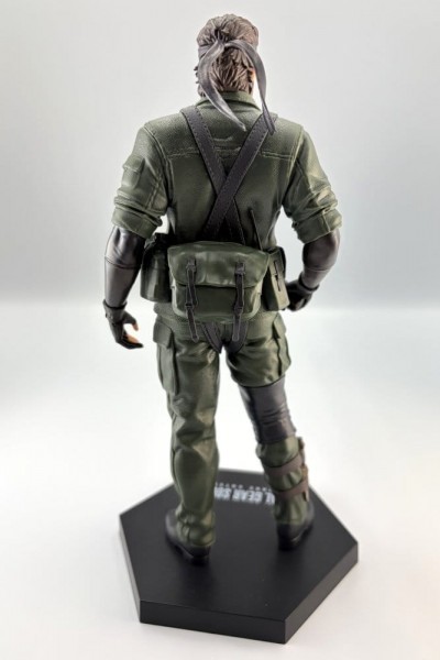 Metal Gear Solid: Snake Eater PVC Figur Naked Snake 20 cm