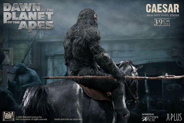 Dawn of the Planet of the Apes Soft Vinyl Statue Caesar with Spear