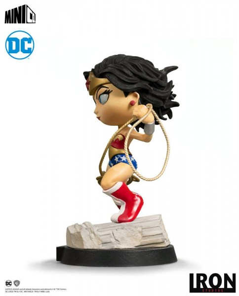 20 cm DC Comics Wonder Woman handbemalte Sammelfigur Wackelkopf 