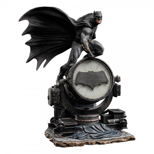 Zack Snyder&#039;s Justice League Art Scale Statue 1/10 Batman on Batsignal (Deluxe)