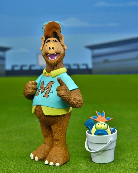 NECA Statuetta Alf Toony Classic, 15 Cm - Action Figure Con Sassofono, Collezionismo