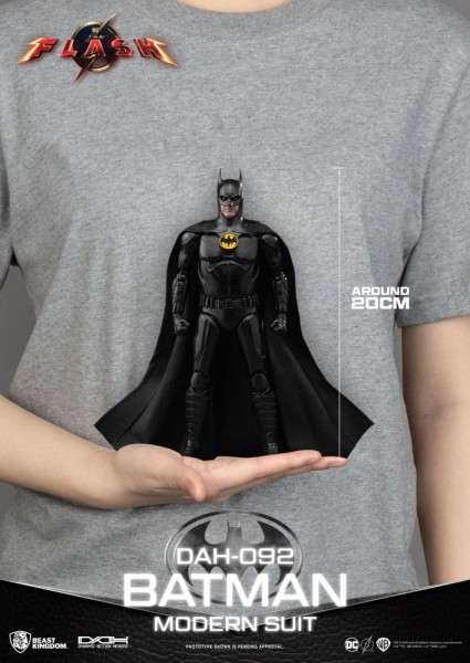 The Flash Dynamic 8ction Heroes Actionfigur 1/9 Batman Modern Suit 24 cm