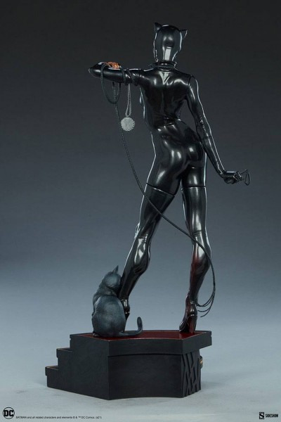 DC Comics Premium Format Statue Catwoman 53 cm