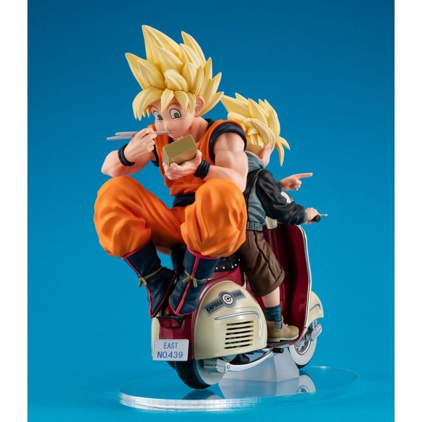 Dragonball Z 05 Desktop Real McCoy PVC Diorama Son Goku & Son Gohan & Motorbike 16 cm