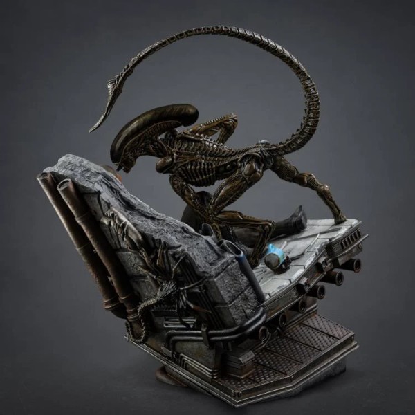 Alien 3 Ellen Ripley And Dog Alien 1/10 Statue