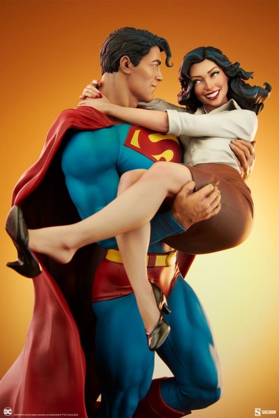 DC Comics Diorama Superman &amp; Lois Lane 56 cm