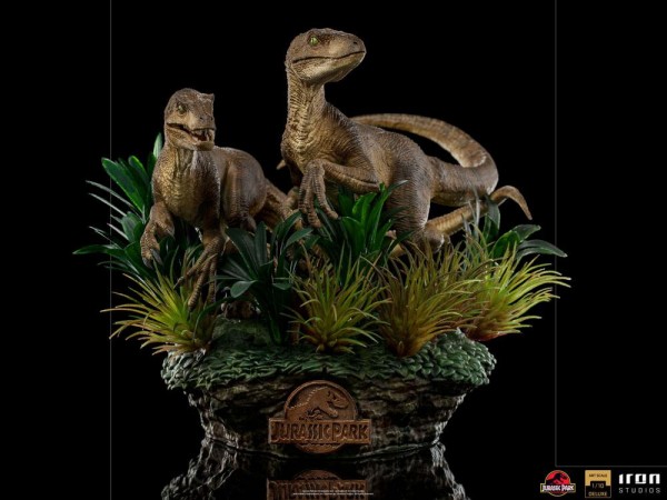 Jurassic Park Art Scale Statue 1/10 Just The Two Raptors (Deluxe)