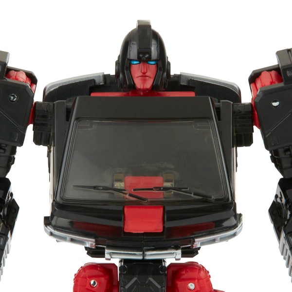 Transformers Generations Selects Deluxe DK-2 Guard (Exclusive)
