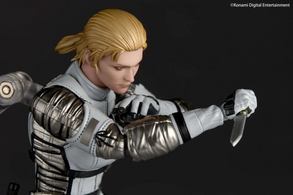 Revoltech A.y. Metal Gear Solid Delta The Boss Action Figure