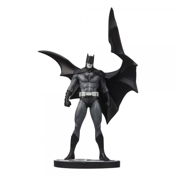 DC Direct Resin Statue Batman Black &amp; White Batman (by Jorge Jimenez) 27 cm