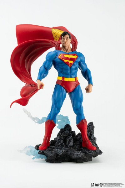 Superman PX PVC Statue 1:8 Superman Classic Version 30 cm
