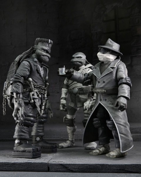 Universal Monsters x Teenage Mutant Ninja Turtles Action Figures 4-Pack Turtles Black & White 18 cm