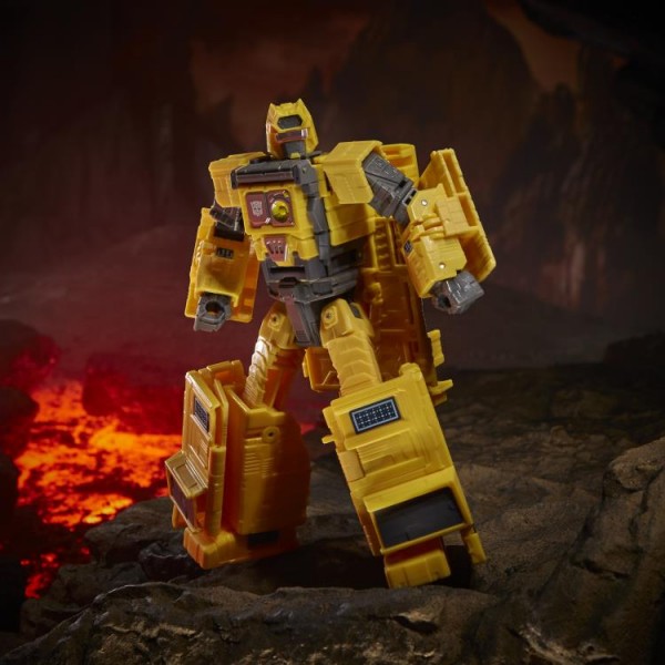 Transformers Generations War For Cybertron KINGDOM Titan Autobot Ark