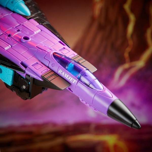 Transformers Generations Selects Voyager G2 Ramjet (Exclusive)