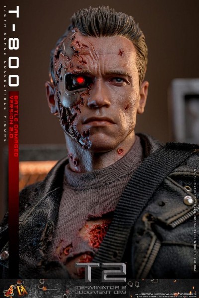 Terminator 2 Movie Masterpiece Actionfigur 1/6 T-800 Battle Damaged Version 2.0 32 cm