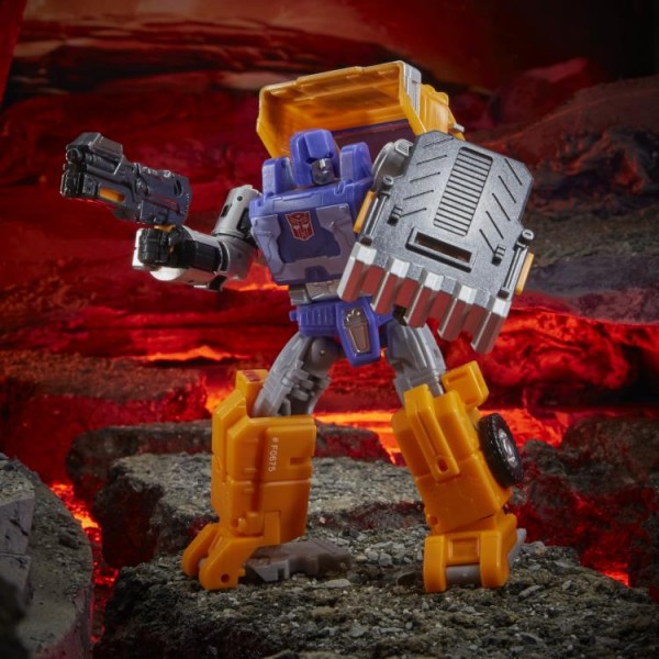 Transformers Generations War For Cybertron KINGDOM Deluxe Huffer