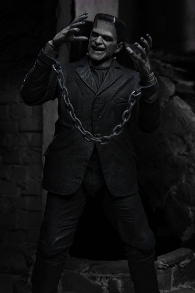 Universal Monsters Action Figure Ultimate Frankenstein's Monster (Black & White)