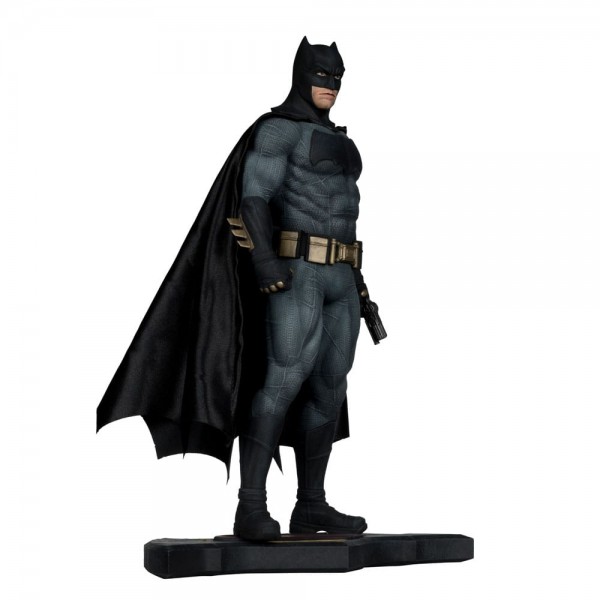 Batman v Superman: Dawn of Justice Statue 1/6 Batman 32 cm