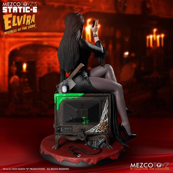 Elvira Herrscherin der Dunkelheit Static-6 PVC Statue 1/6 Elvira