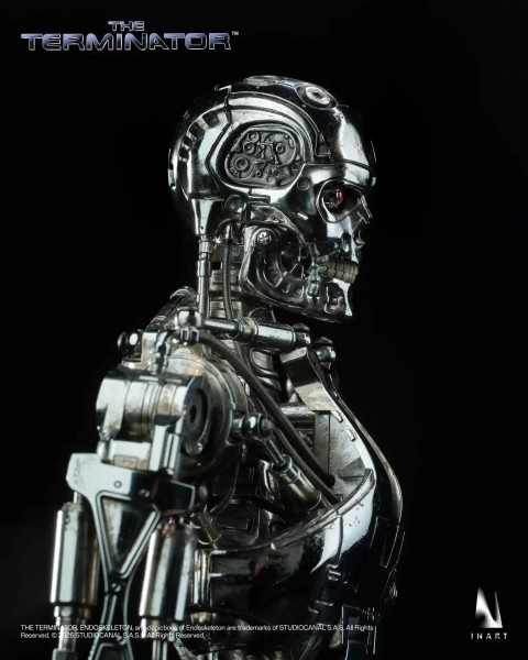The Terminator T-800 Endoskeleton 1/6 Collectible Figure