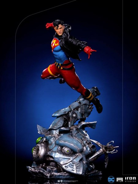 DC Comics Art Scale Statue 1/10 Superboy (Deluxe)
