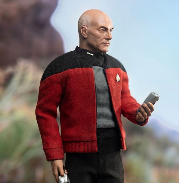 Star Trek: TNG Actionfigur 1:6 Captain Jean-Luc Picard (Essential Darmok Uniform) 30 cm