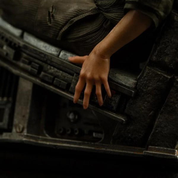 Alien 3 Ellen Ripley And Dog Alien 1/10 Statue