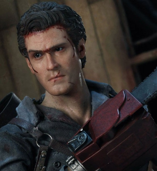 The Evil Dead II Action Figure 1/6 Ash Williams 31 cm