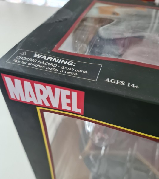 B-item Marvel Gallery PVC Statue Black Window 15 cm - defective packaging