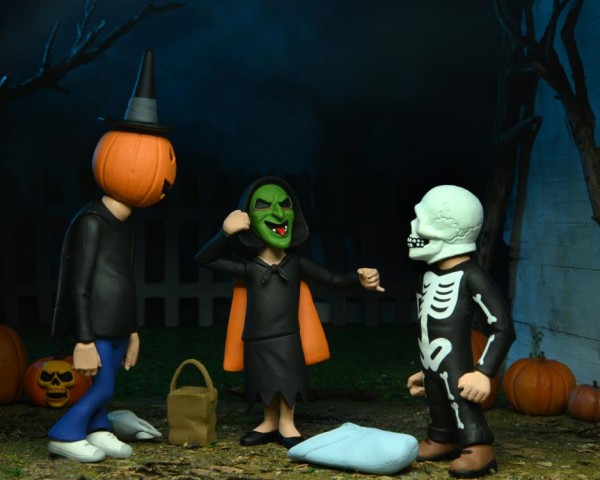Halloween 3 Toony Terrors Action Figures Trick or Treaters (3-Pack)